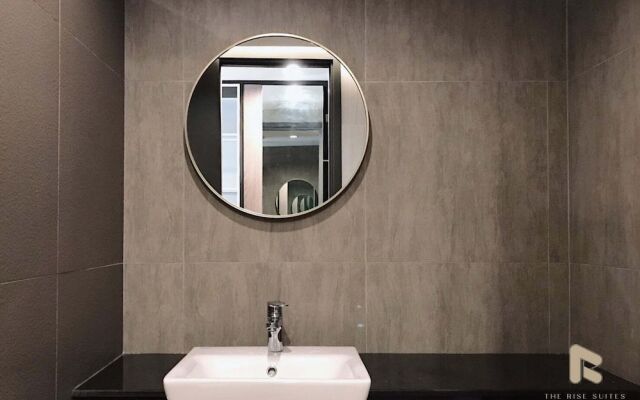 The Rise Suites Hotel Chiang Mai