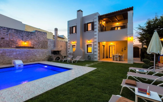disCrete Villa Chromonastiri