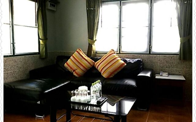 Lunar Hut Resort