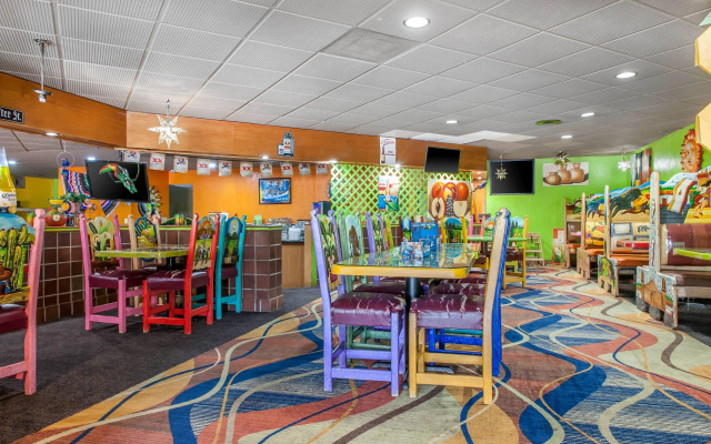 Quality Inn Conference Center Logansport