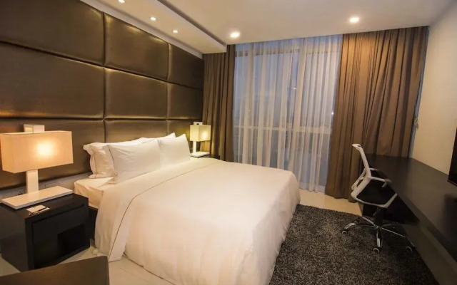 Platinum One Suites - 3 Bedroom