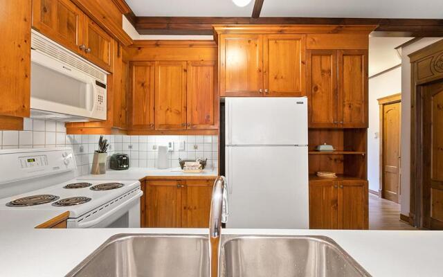 Le Manoir 106-7 by Escapades Tremblant