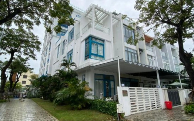 Santori Apartments