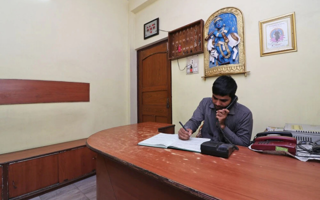 OYO 18668 Ananya Guest House