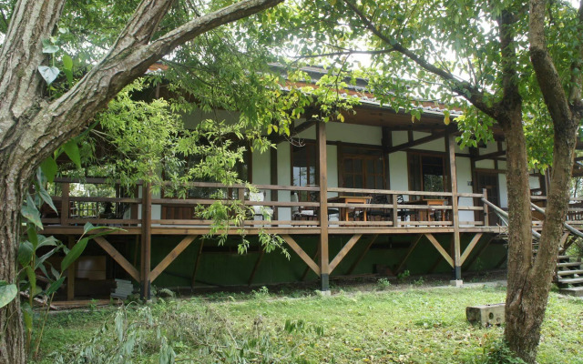 Old Five Guesthouse