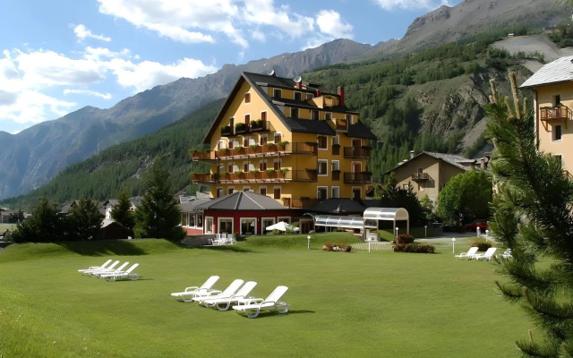 Hotel Sant'Orso - Mountain Lodge & Spa