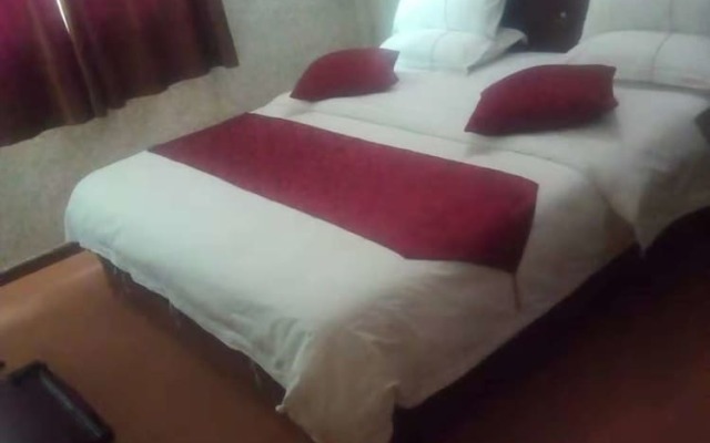 Esiya Hotel