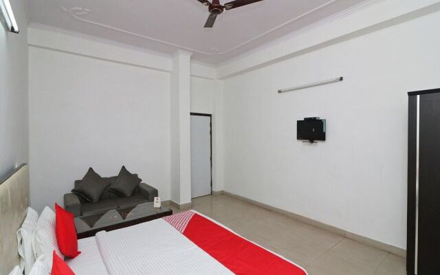 Oyo 14802 Hotel Virus Bistro