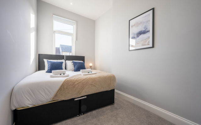 Brynglas 4BR House