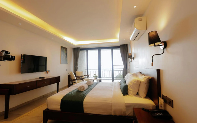 Vee Resort -The Suites of Royals