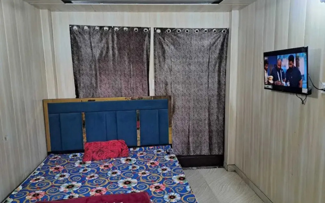 Pari Ac Restaurant & Hotel