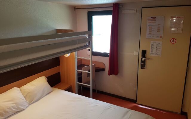 Première Classe Amiens Est - Glisy