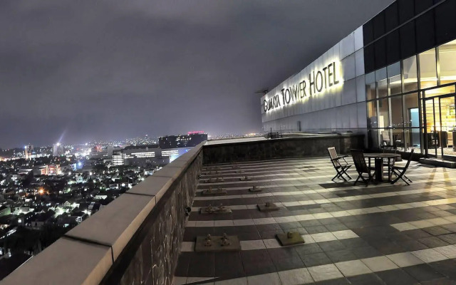 Gumaya Tower Hotel Semarang