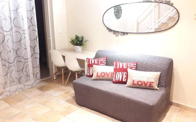 Bizaniou Apartment 69