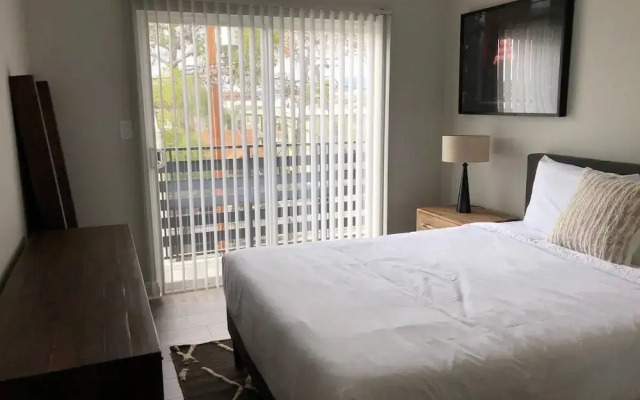 Brand NEW Luxury 3bdr Townhome In Silver Lake