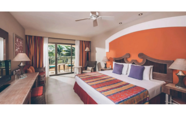 Iberostar Waves Bahia - All Inclusive