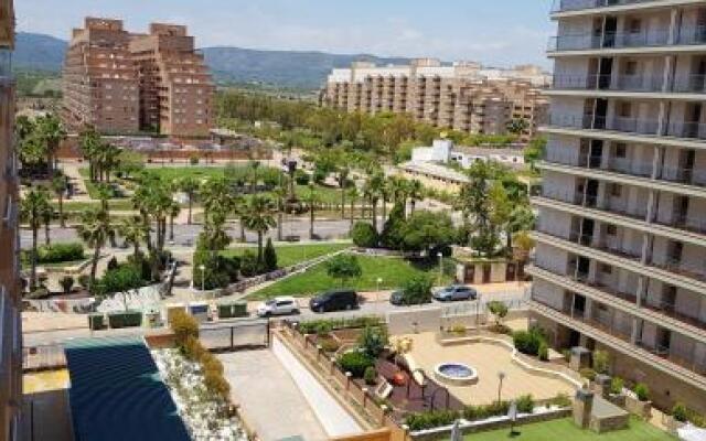 ayf lujoso y moderno en 1  linea de playa