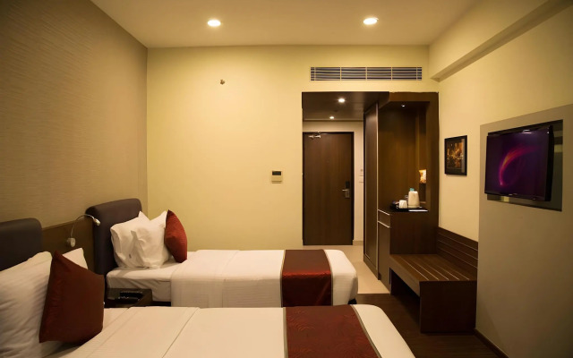 V7 Hotel
