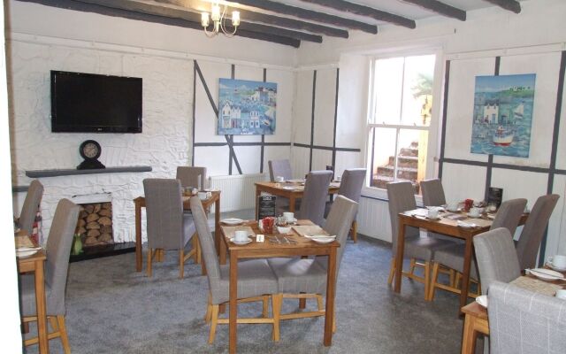 Coach Guest House