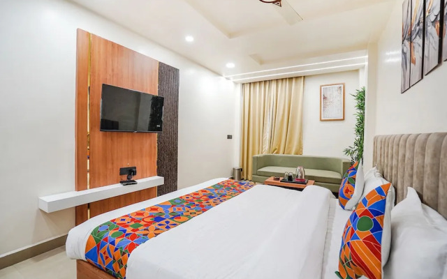Fabhotel Shrinath Casa Inn