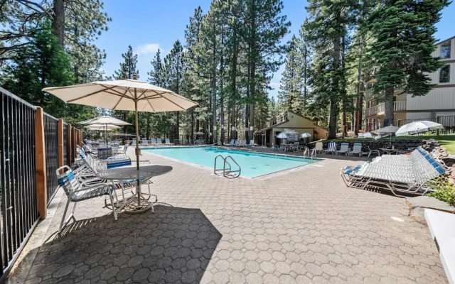 Kingswood Village Escape For 4