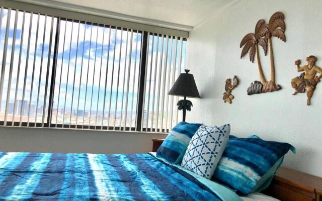 Hawaiian Monarch Penthouse 3bedroom