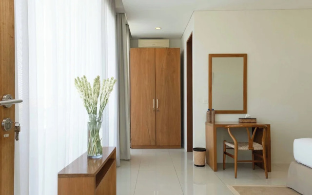 Stunning 2 Br Pool Villa With Rooftop In Seminyak