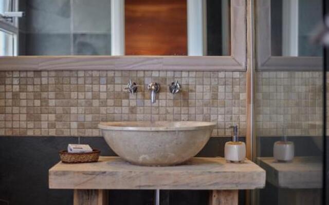 Villa Juana Bungalows & Suites