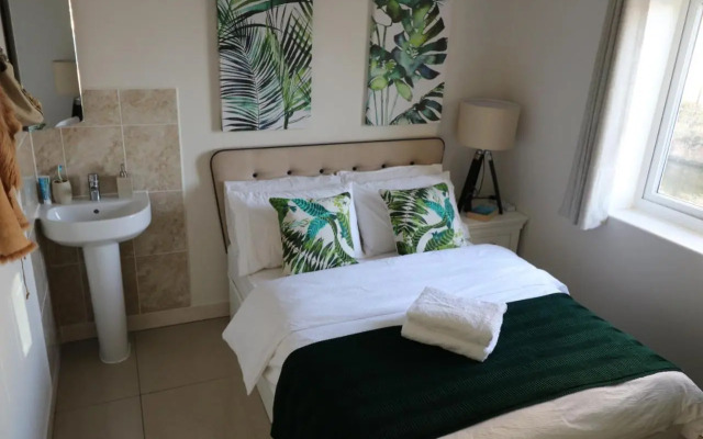 Riverside Rooms