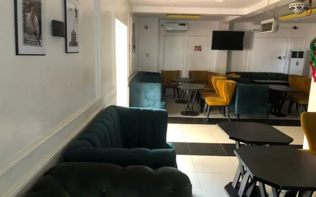 Riviera Luxury Boutique Hotel
