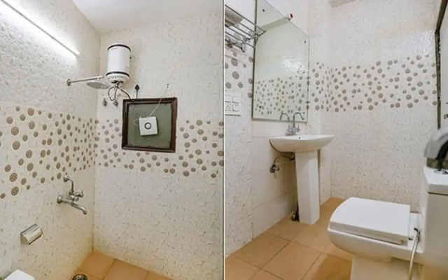 Fabhotel Pacific Homes