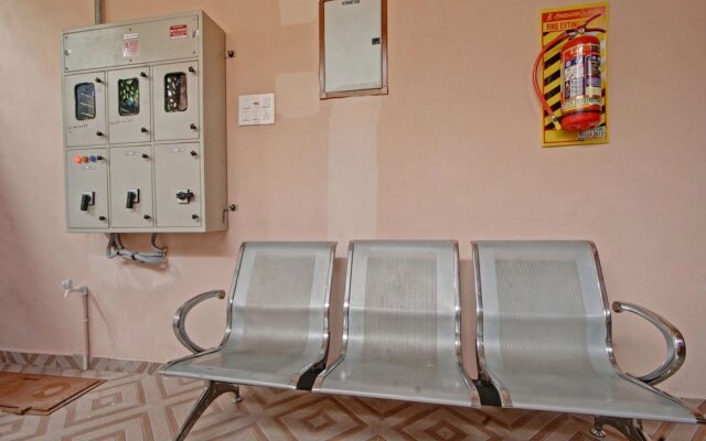 Sri Rugmani Residency by OYO Rooms