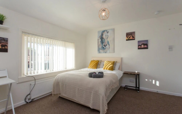 Townhouse @ Briggs Avenue Crewe
