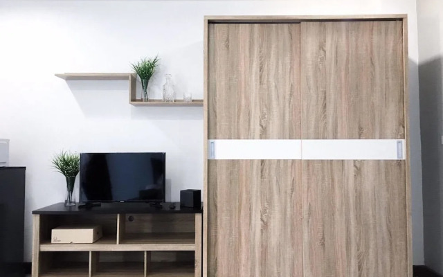 The Rich Ratchapruek Hotel & Residence