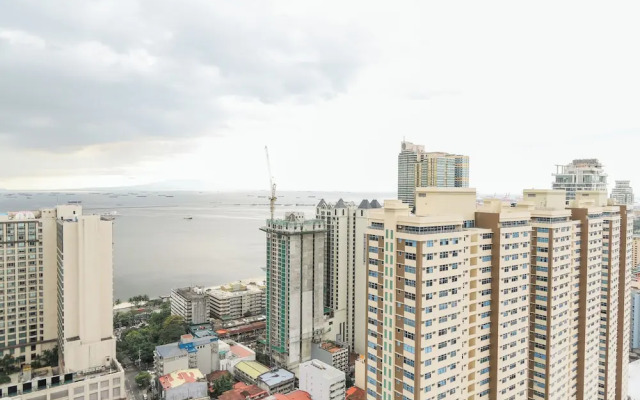 Pacific Bay Grand Suites
