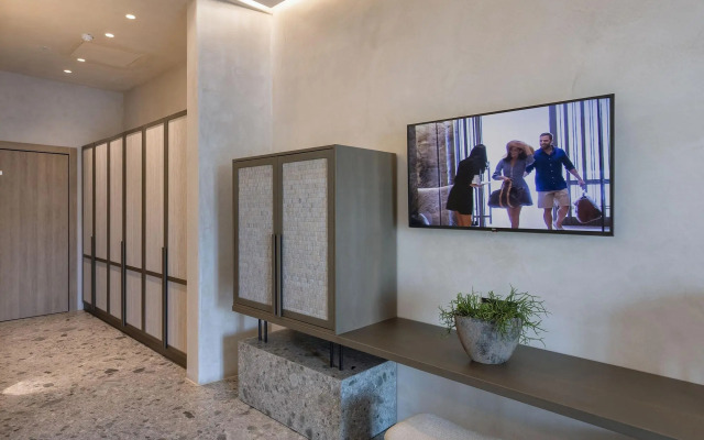 Aeonic Suites and Spa