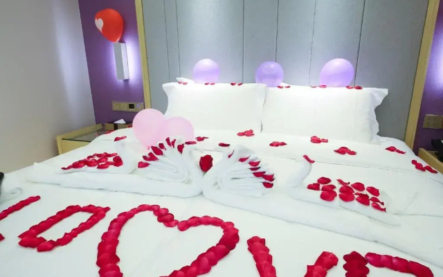 Lavande Hotel Beijing Olympic Village bird nest