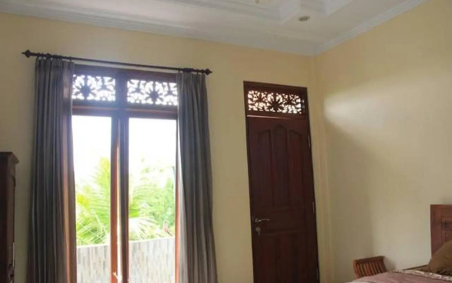 Lucky Family House
