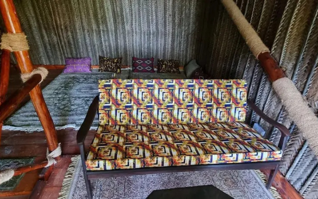 Salama & Mbuyuni Bungalows