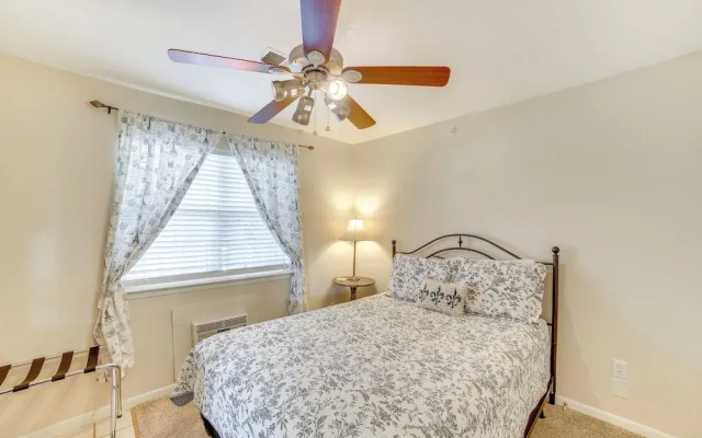 Branson Condo w/ Balcony, Near Silver Dollar City!