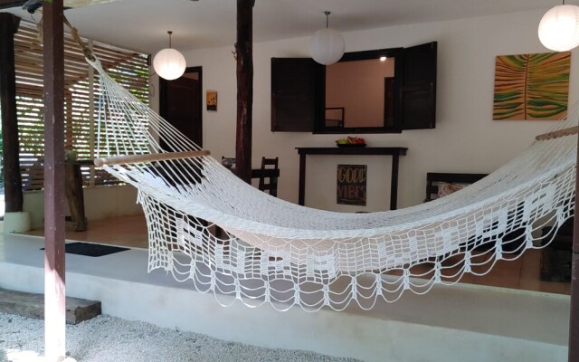 Colibri Surf House & Flats
