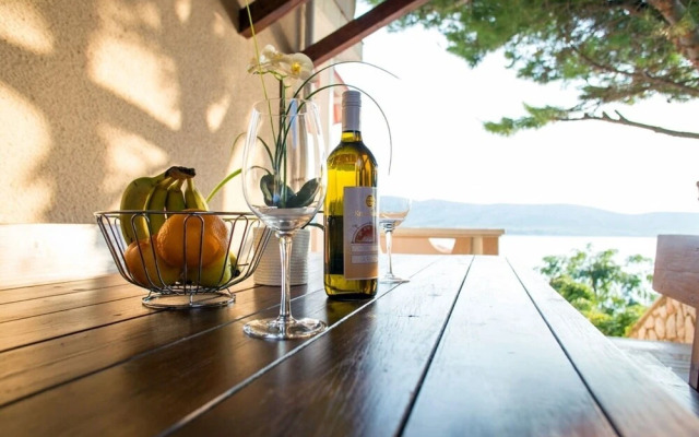 Irena - 100m From the sea - A4 Veliki Prvi kat