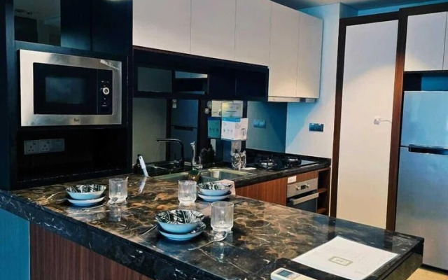 Comfy Studio Anggun KLCC 2PAX Netflix