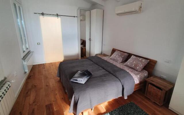 Luxury House Teodora