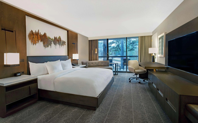 Hilton Peachtree City Atlanta Hotel & Conference Center