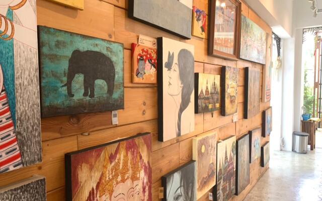 Heuan Pak Dee Hostel at Gallery