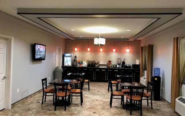 Executive Inn & Suites Joaquin