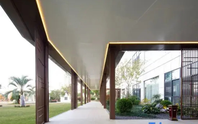Wyndham Garden Qianjiang Downtown