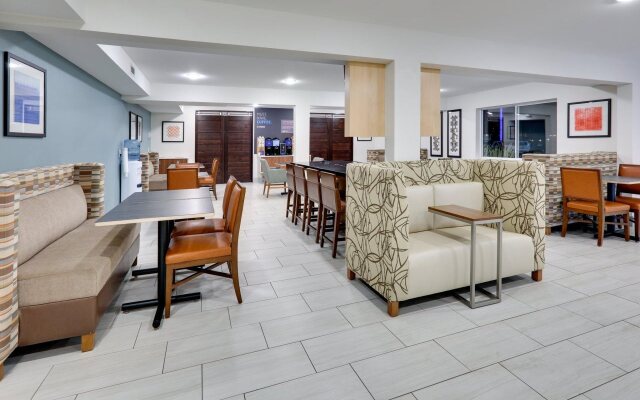 Holiday Inn Express Hotel & Suites Scottsbluff-Gering by IHG