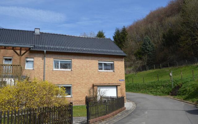 Cozy Apartment in Kerpen With Garden